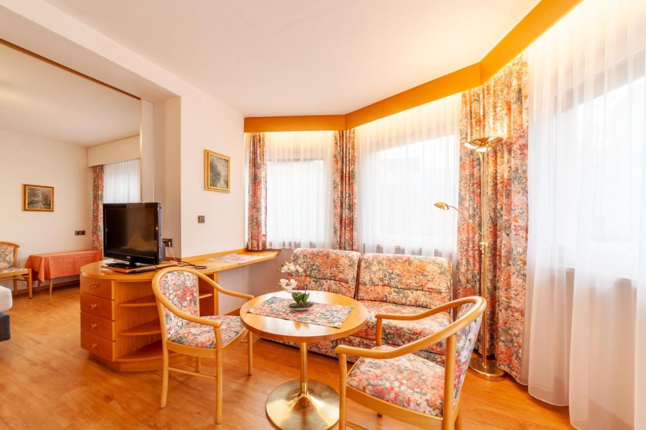Fruehstuecks-Hotel Olympia Tirolo Eksteriør billede