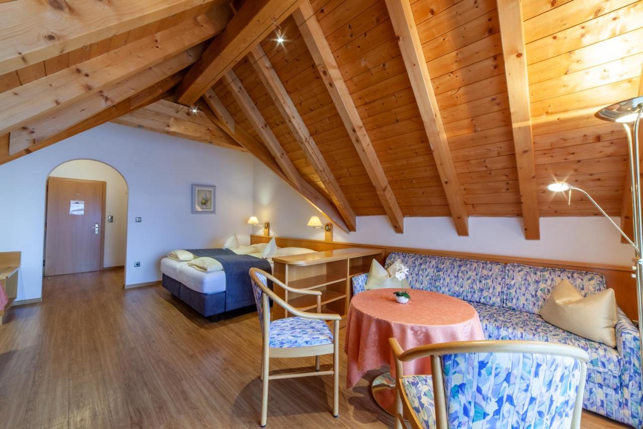 Fruehstuecks-Hotel Olympia Tirolo Eksteriør billede